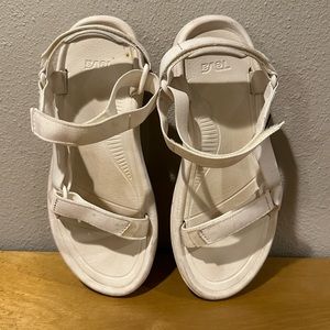 Teva Hurricane XLT (W11)